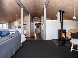 10 Person Holiday Home in Henne