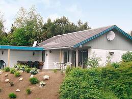 8 Person Holiday Home in Spottrup-by Traum