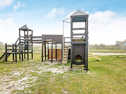 8 Person Holiday Home in Harboore-by Traum