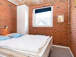 8 Person Holiday Home in Harboore-by Traum