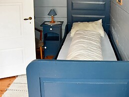 6 Person Holiday Home in Norddal