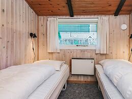 Superb Holiday Home in Hemmet near Sea