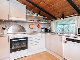 Superb Holiday Home in Hemmet near Sea