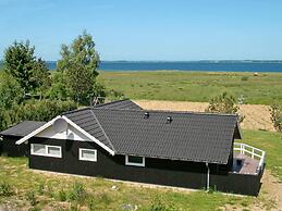 6 Person Holiday Home in Hojslev-by Traum