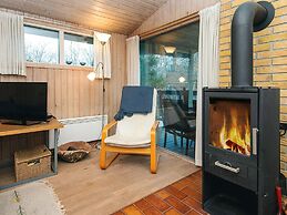 6 Person Holiday Home in Glesborg