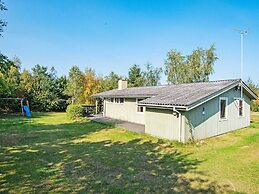 6 Person Holiday Home in Glesborg-by Traum