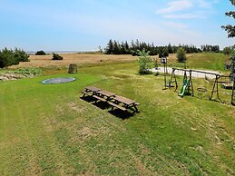 Spacious Summer House With Sauna
