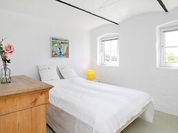 Spacious Summer House With Sauna