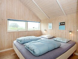 7 Person Holiday Home in Harboore-by Traum