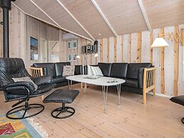 7 Person Holiday Home in Harboore-by Traum