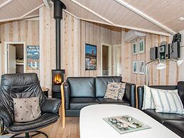7 Person Holiday Home in Harboore-by Traum