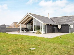 7 Person Holiday Home in Harboore-by Traum