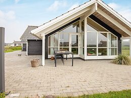 7 Person Holiday Home in Harboore-by Traum