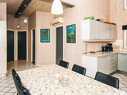 10 Person Holiday Home in Glesborg-by Traum