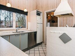 10 Person Holiday Home in Glesborg-by Traum