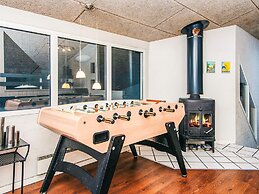 10 Person Holiday Home in Glesborg-by Traum