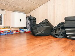 10 Person Holiday Home in Glesborg-by Traum