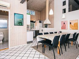 10 Person Holiday Home in Glesborg-by Traum