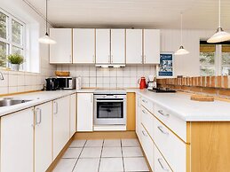 8 Person Holiday Home in Blavand