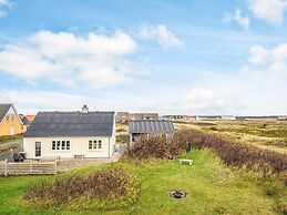 6 Person Holiday Home in Harboore-by Traum