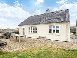 6 Person Holiday Home in Harboore-by Traum