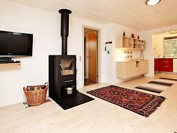 6 Person Holiday Home in Millinge
