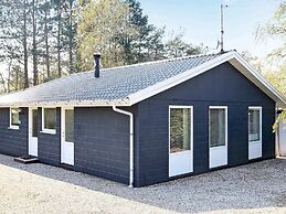 6 Person Holiday Home in Millinge