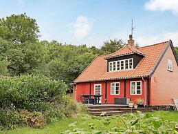 6 Person Holiday Home in Svaneke-by Traum