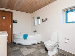12 Person Holiday Home in Hojslev-by Traum