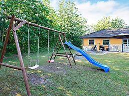 12 Person Holiday Home in Hojslev-by Traum