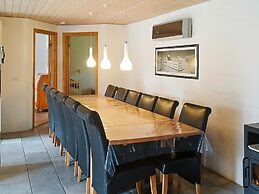 12 Person Holiday Home in Hojslev-by Traum