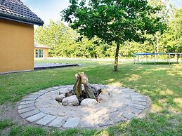 12 Person Holiday Home in Hojslev-by Traum