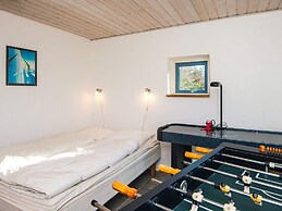 12 Person Holiday Home in Hojslev-by Traum