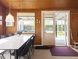 6 Person Holiday Home in Hadsund-by Traum