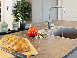 Luxury Pool Retreat by Sea - By Traum Ferienwohnungen