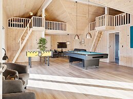 Luxury Pool Retreat by Sea - By Traum Ferienwohnungen