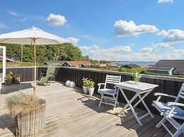 6 Person Holiday Home in Sjolund-by Traum