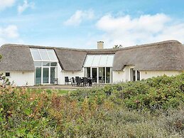 Sprawling Holiday Home With Swimming Pool in Ringkøbing