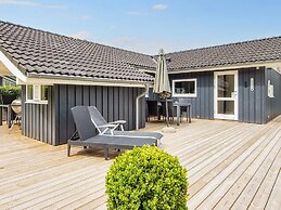 8 Person Holiday Home in Aabenraa
