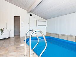 10 Person Holiday Home in Juelsminde-by Traum