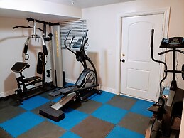 Family Crash Pad near SLC