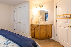 Family Crash Pad near SLC