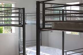 Costas Hostel Action 2