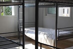 Costas Hostel Action 2