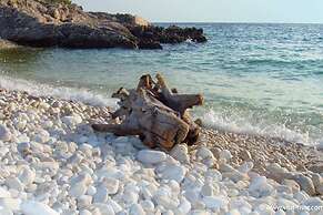 Apartments Nina Hvar town