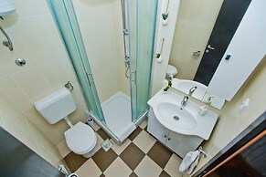 Apartments Nina Hvar town