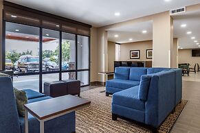 Quality Inn & Suites Spring Lake - Fayetteville near Fort Bragg