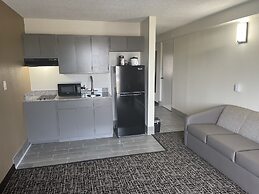 Quality Inn & Suites Spring Lake - Fayetteville near Fort Bragg