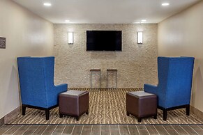 Quality Inn & Suites Spring Lake - Fayetteville near Fort Bragg