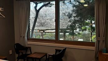 Hotel Jirisan Sunlight